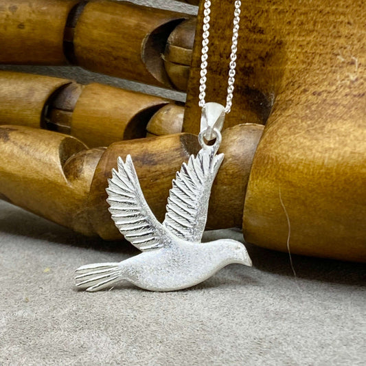 Doves Grace - Dove of peace Pendant & Earring Set - Twelve Silver Trees