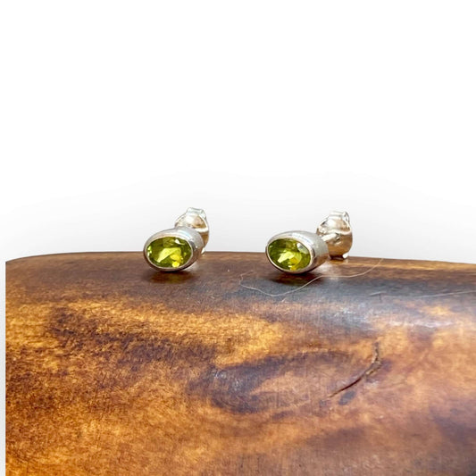 4mm Oval peridot Sterling Silver Stud Earrings - Twelve Silver Trees