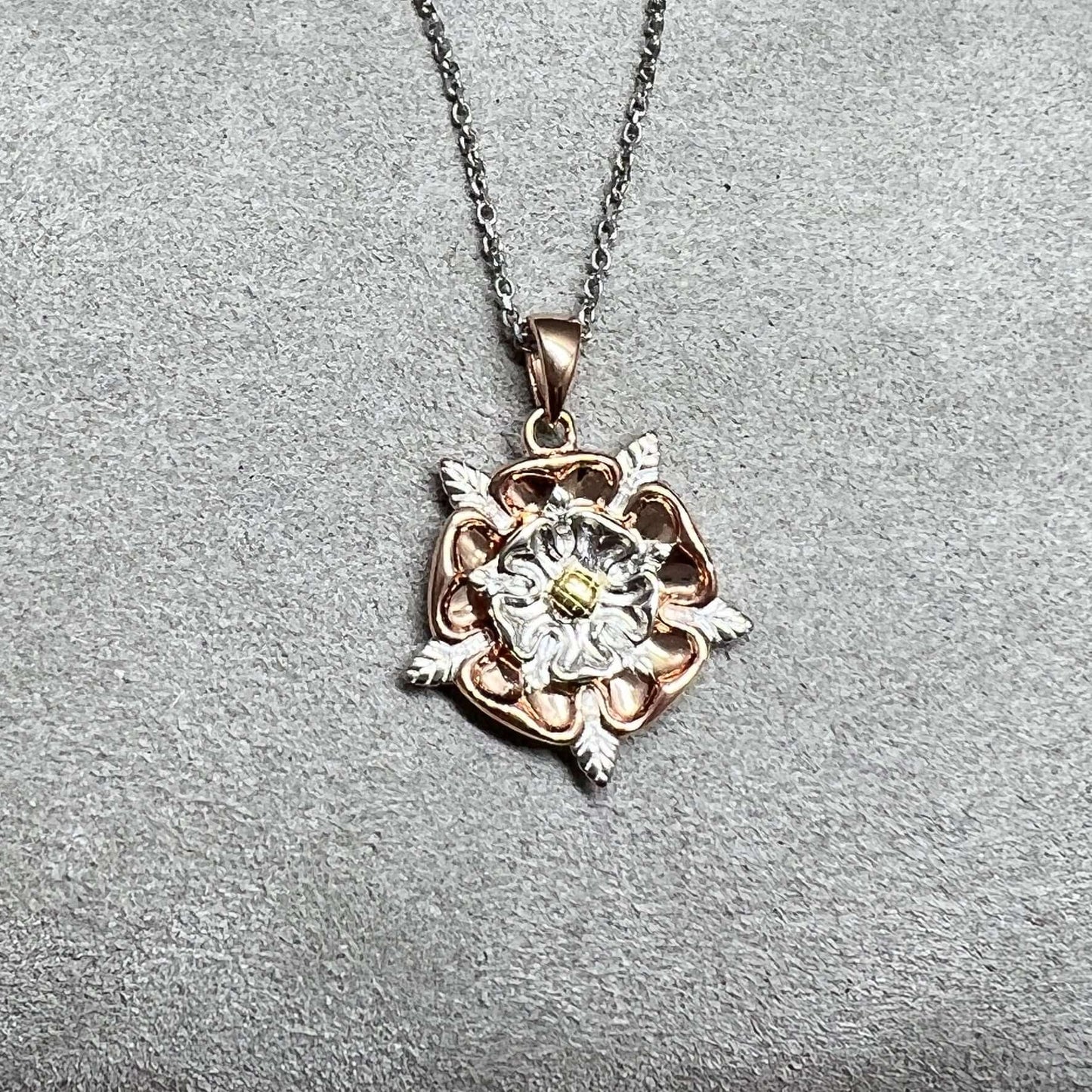 Tudor Rose Sterling Silver & 18 Carat Gold Pendant - Twelve Silver Trees