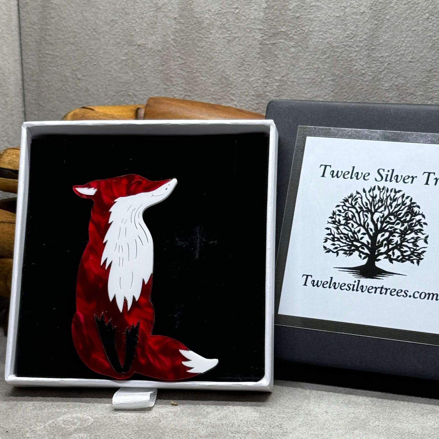 The Elegant Fox - Acrylic Art Brooch - Twelve Silver Trees