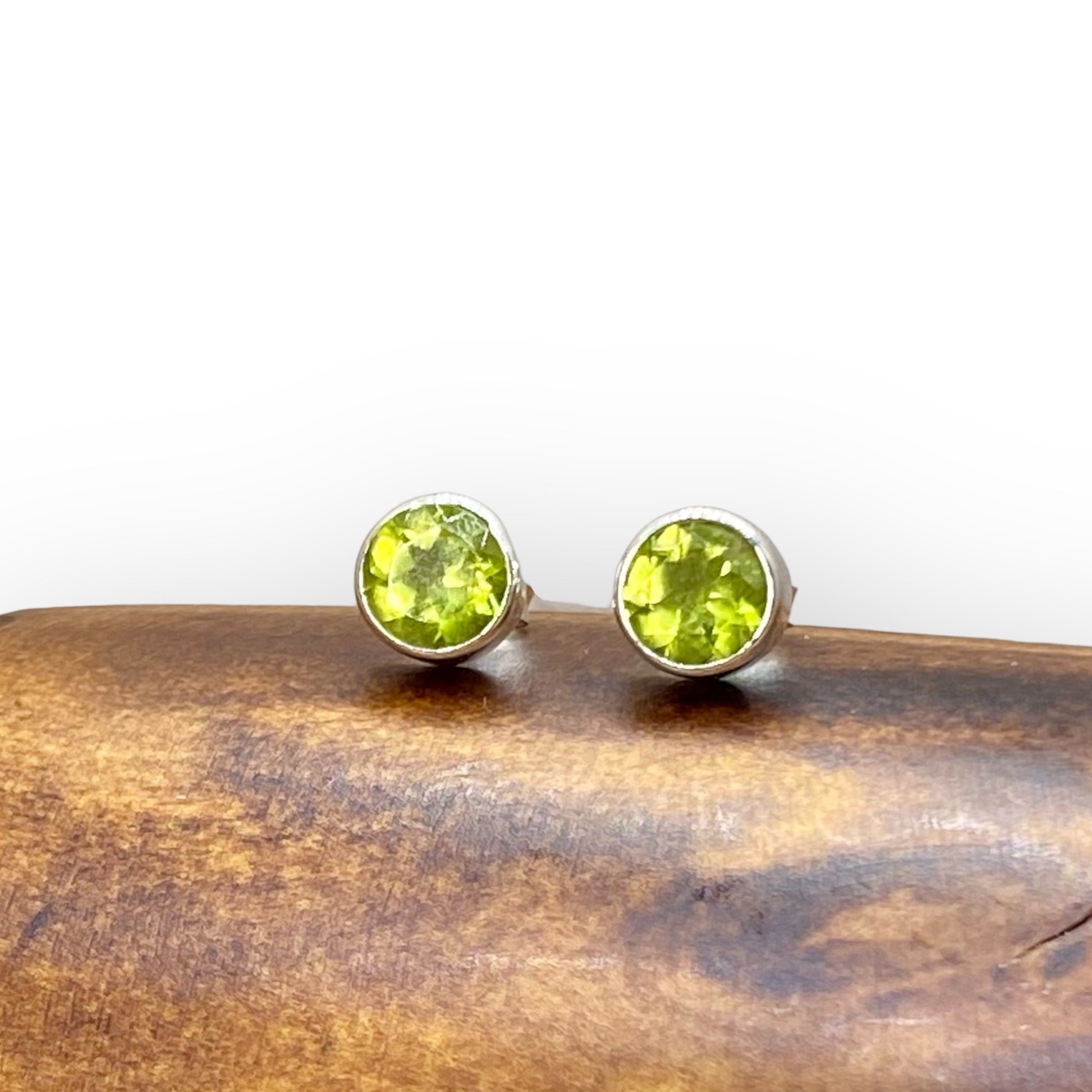 6mm Peridot Round Stud Handmade Earrings - Twelve Silver Trees