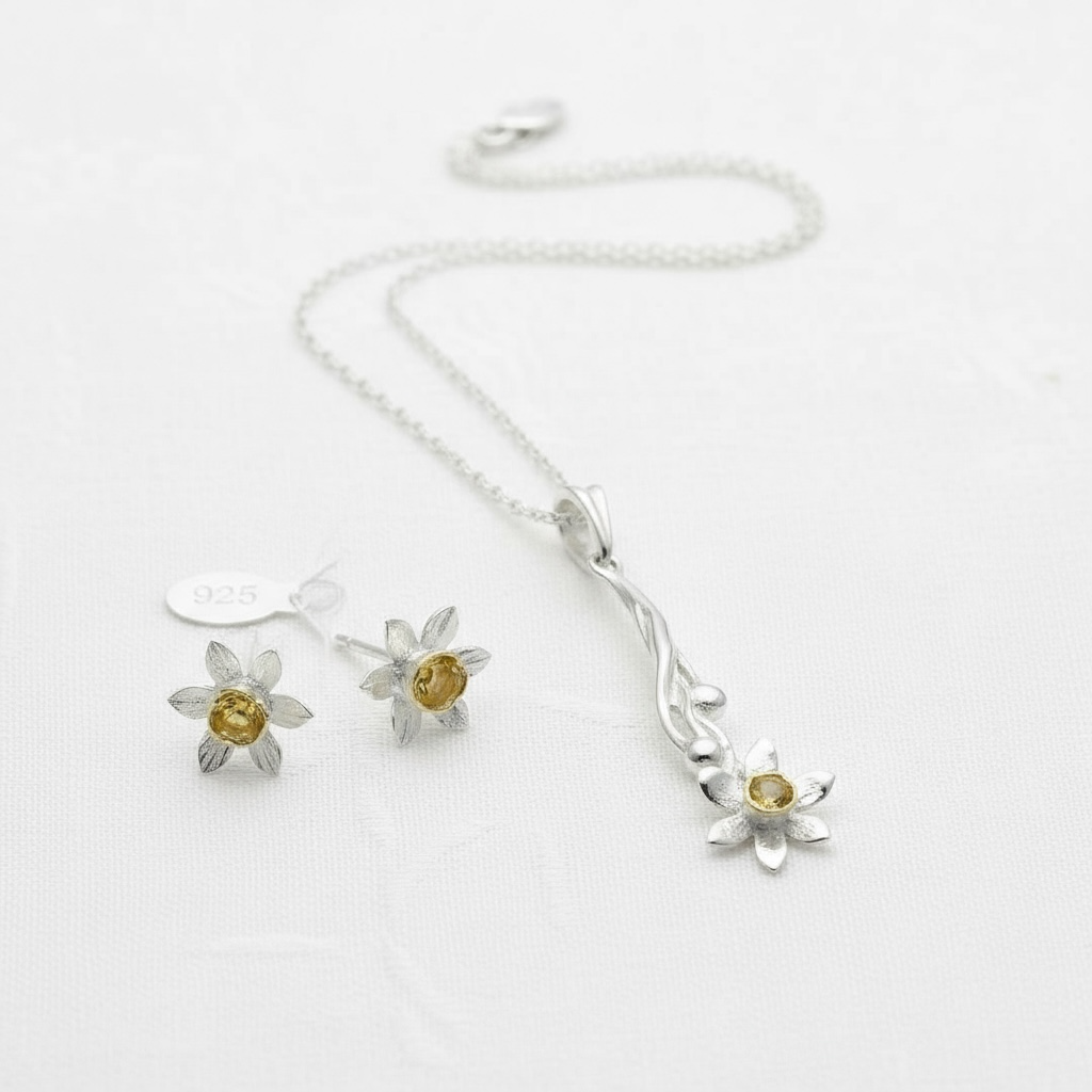 Daffodil Flower Pendant in Sterling Silver & 18 Carat Gold - Twelve Silver Trees
