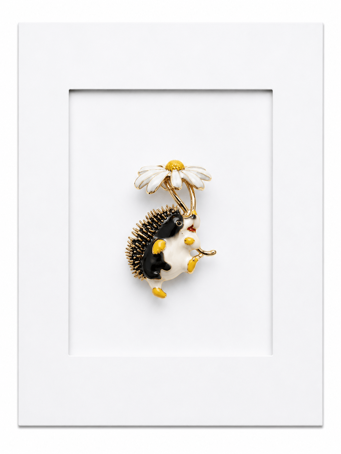 Hedgehog & Daisy Keepsake Card – Enamel Brooch - Twelve Silver Trees