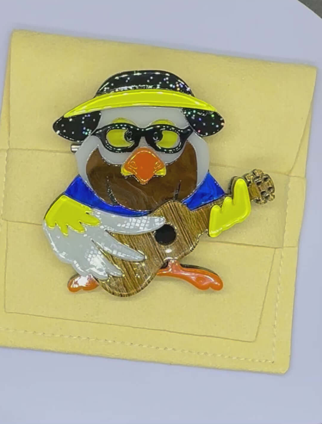 Handmade Acrylic Art Brooch - The Seagull Virtuoso - Twelve Silver Trees