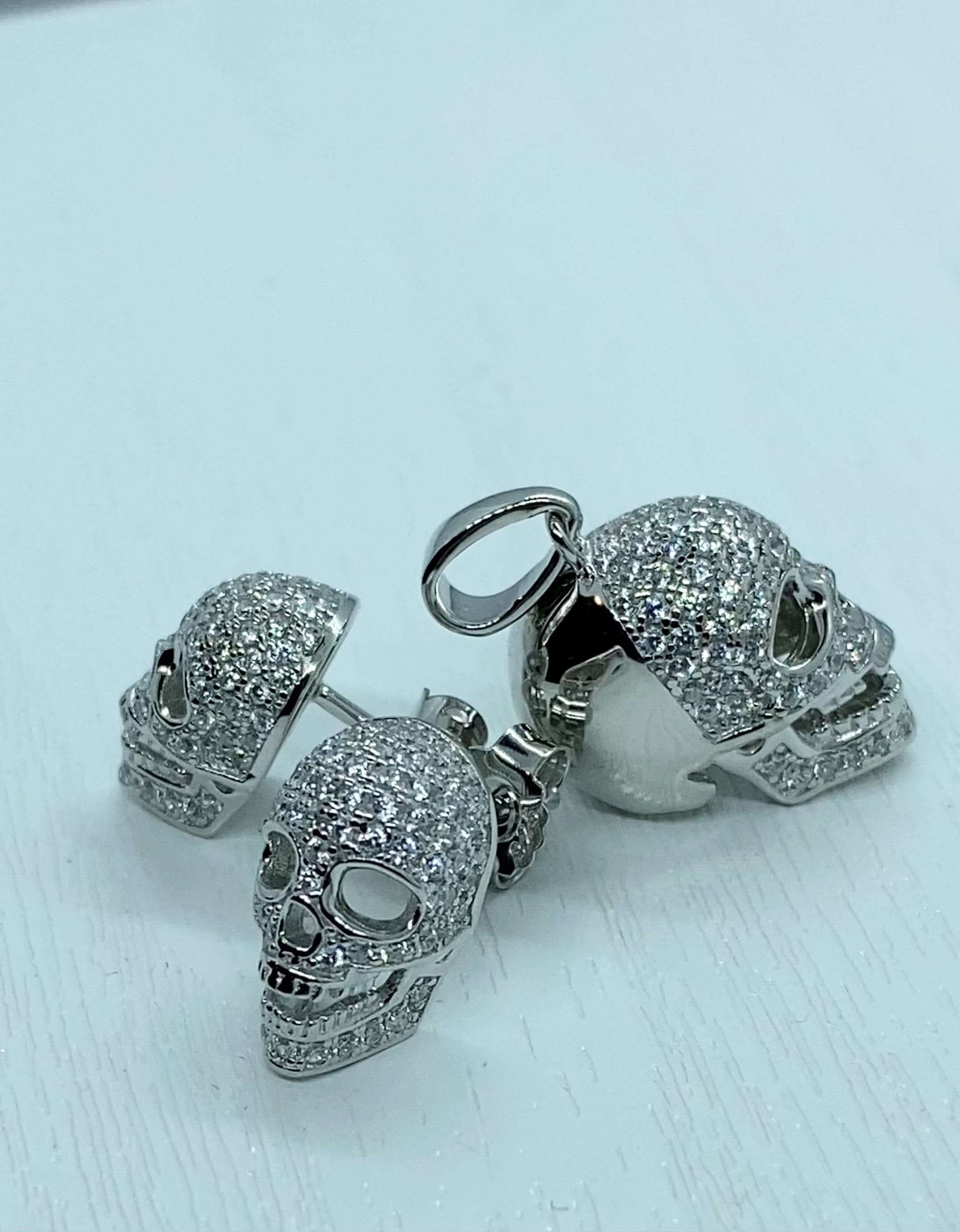 Fine Zirconia Sterling Silver Crystal Skull Pendant - Twelve Silver Trees