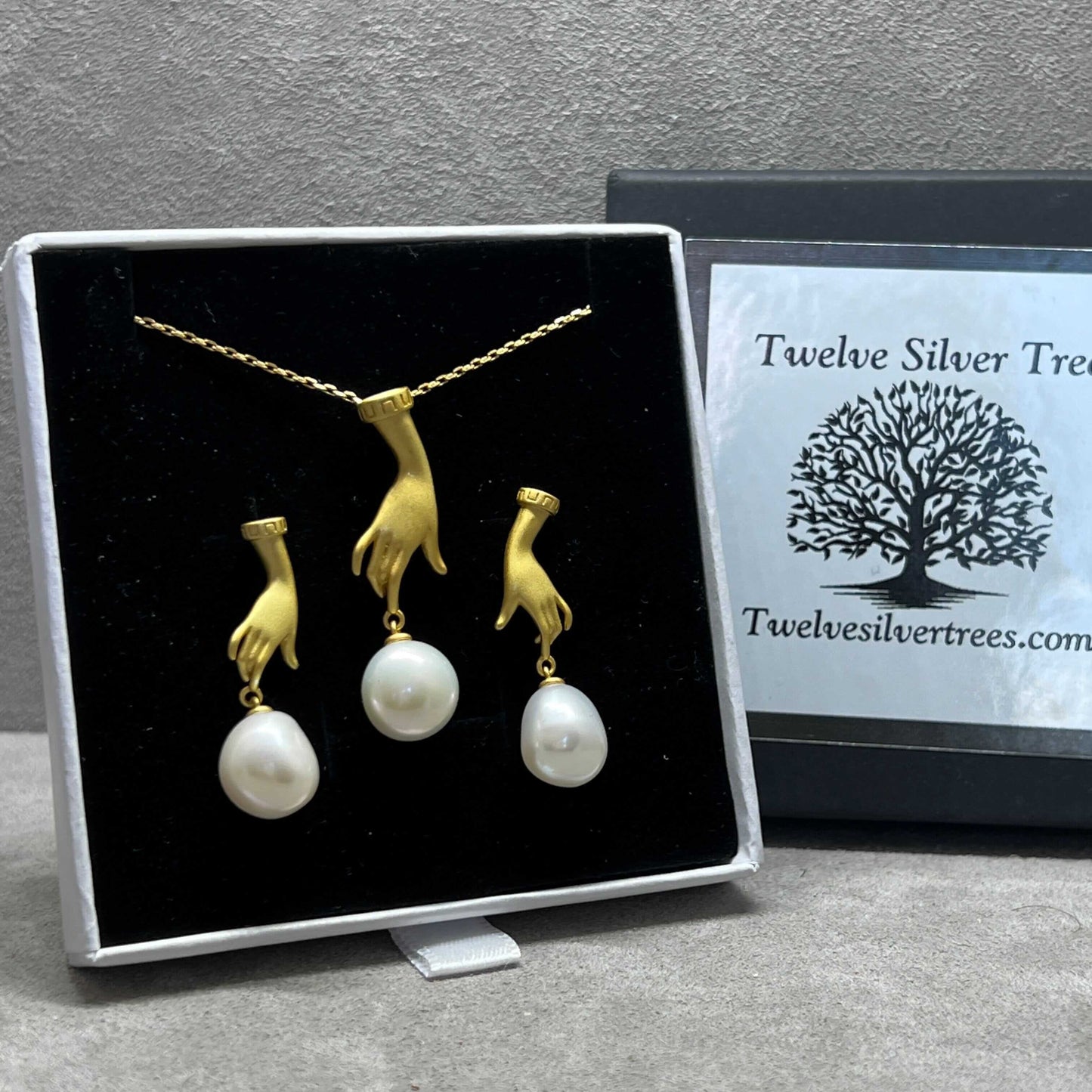 Freshwater Pearl & Sterling Silver Hand Pendant & Earrings - Twelve Silver Trees