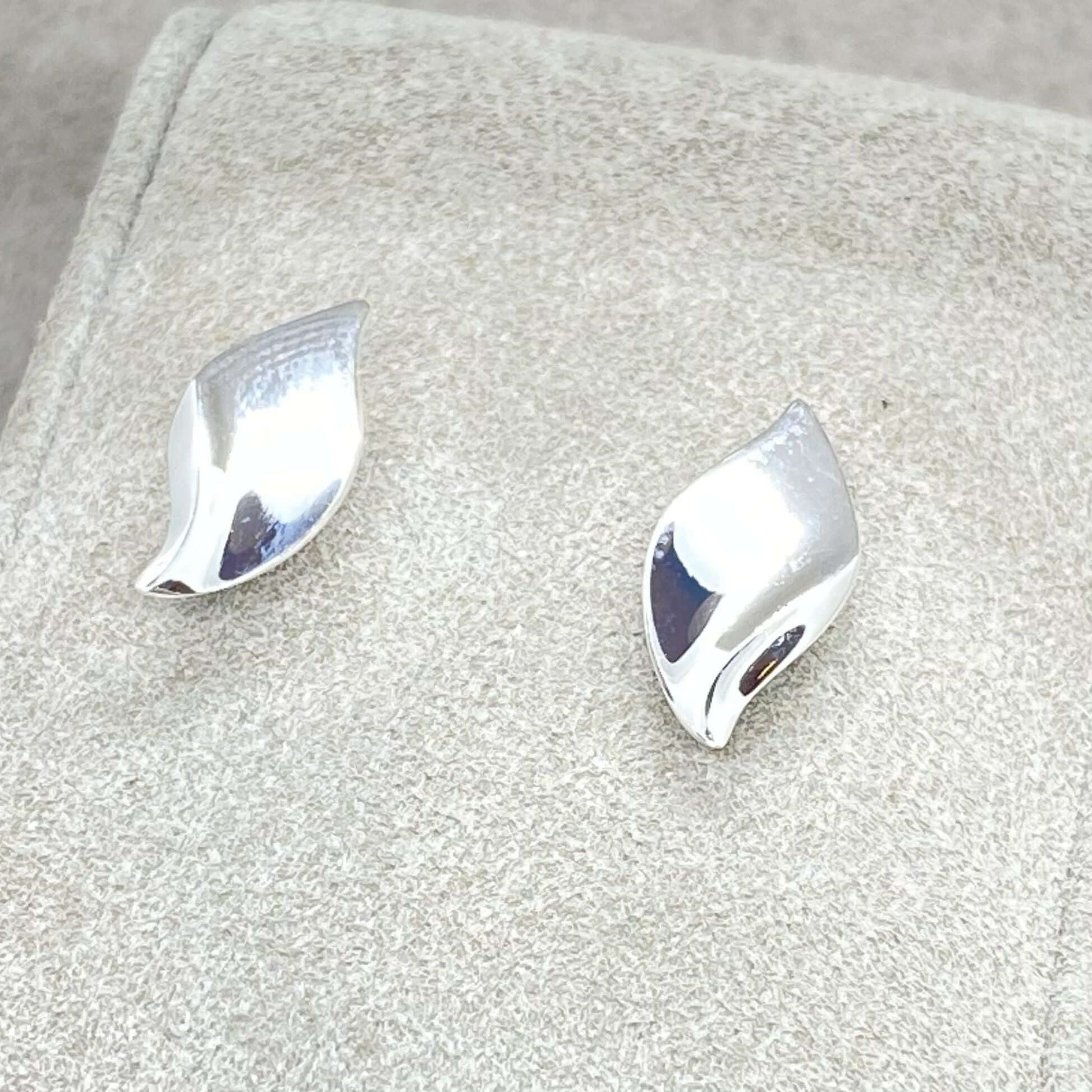 Plain Twisted Leaf Sterling Silver Stud Earrings - Twelve Silver Trees